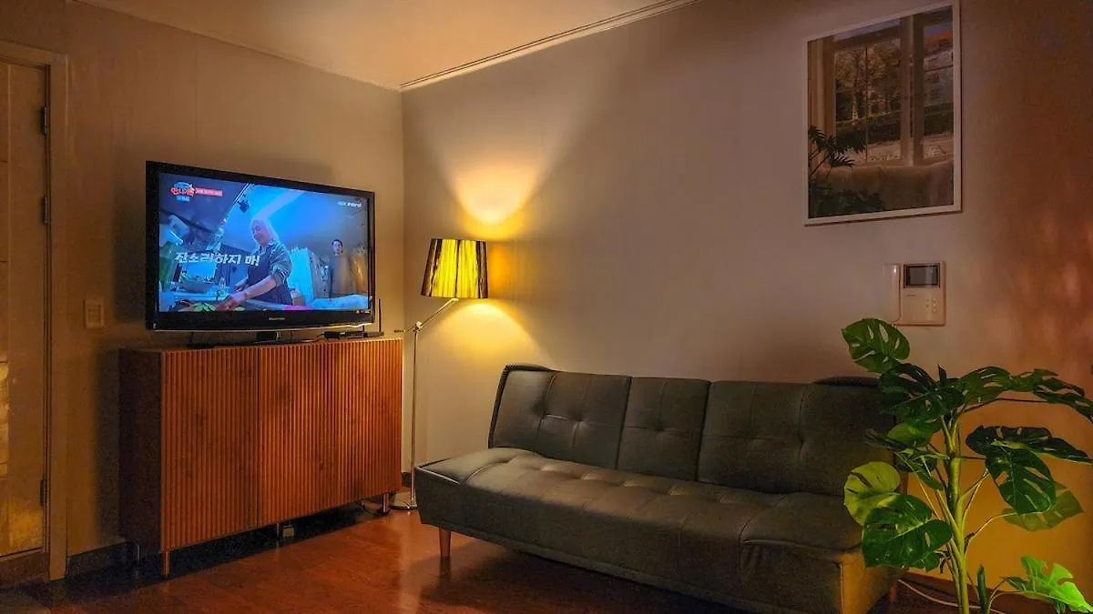 K-6 Hongdae Yeontral Park Apartment Seoul